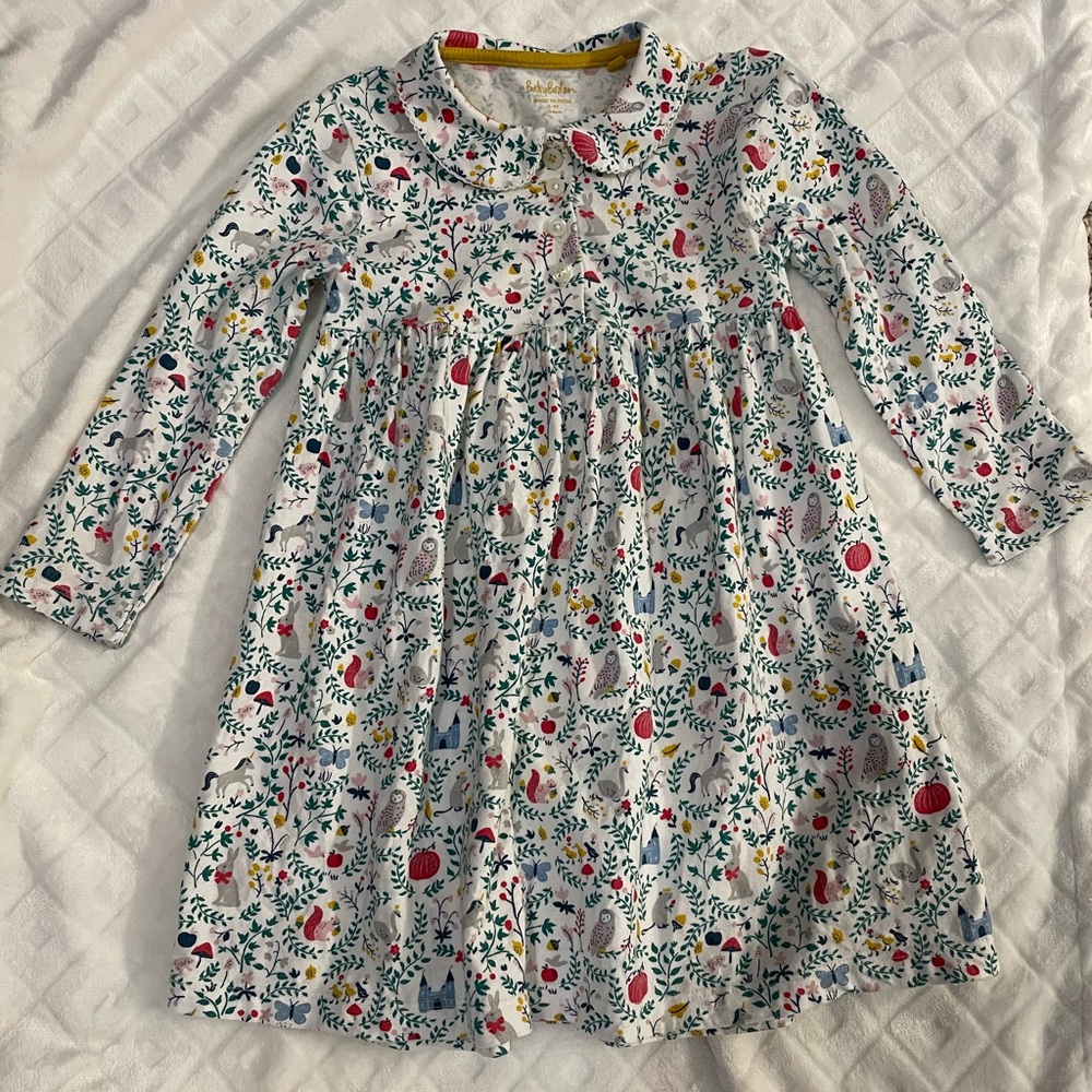 Beautiful Mini Boden dress, size 3-4, excellent condition.